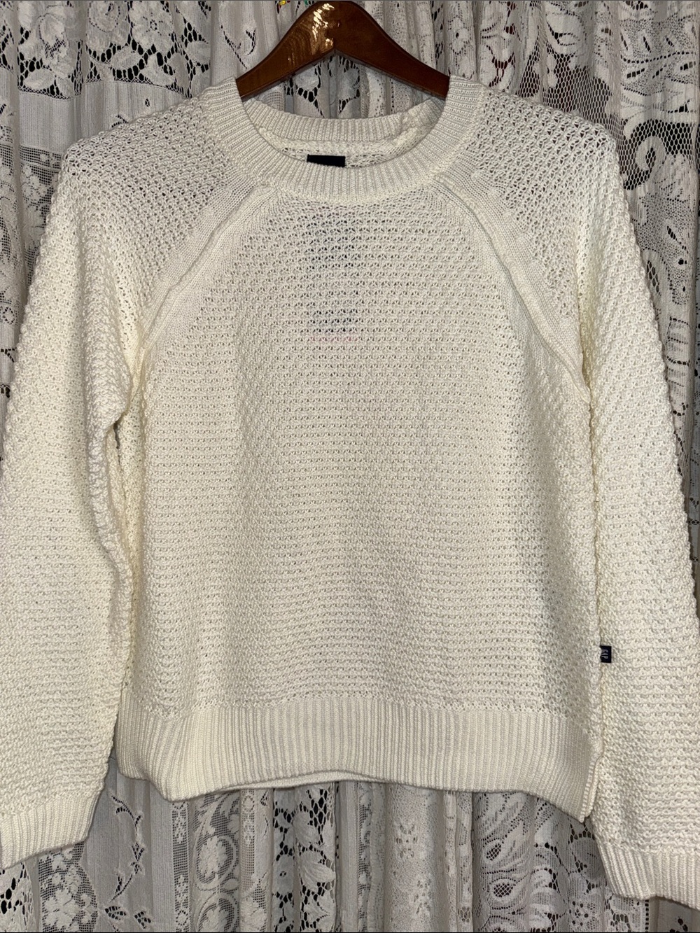 GAP white new Crewneck Textured Knit Sweater